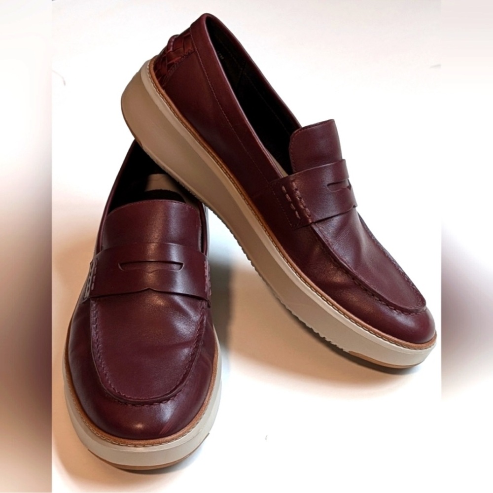 Cole Haan Brown Tan Loafers Sleek Design